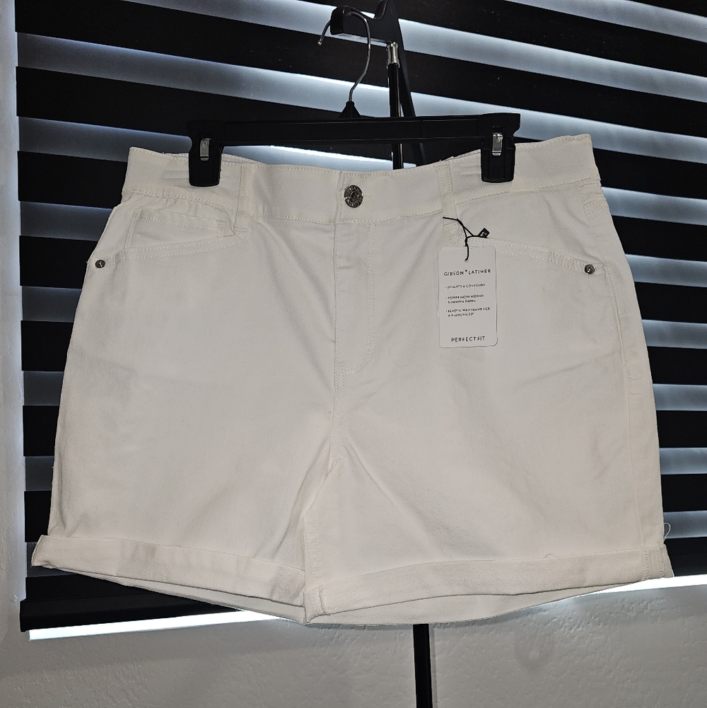 NWT Gibson Latimer Women's Denim White Jean Shorts Size 14 & 16 - Picture 1 of 5
